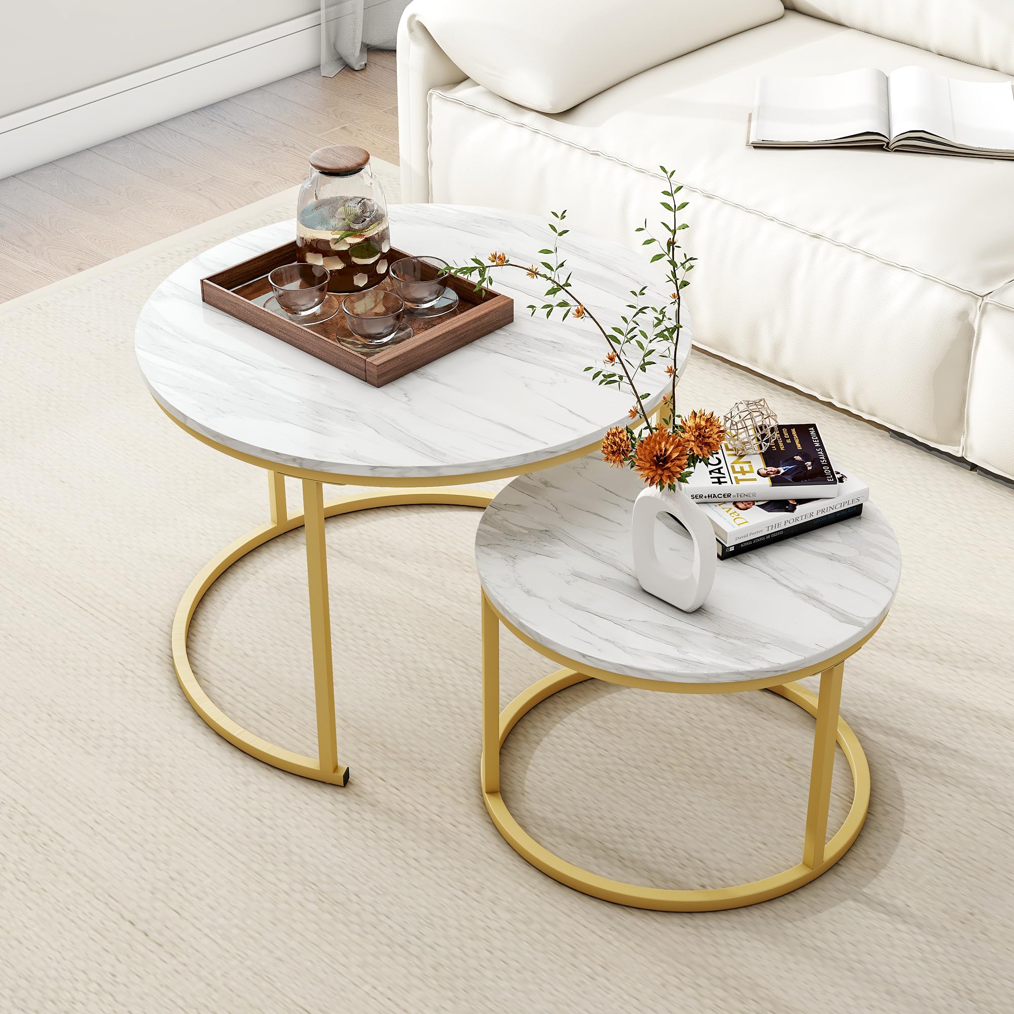 Set 2 masute rotunde de cafea cu efect de marmura, blat MDF, cadru metalic auriu, 70x45 cm si 50x38 cm